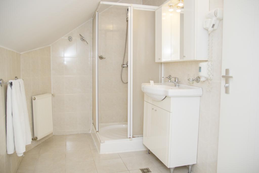 Villa Grande Iasi Kamer foto