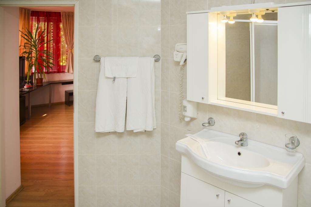 Villa Grande Iasi Kamer foto