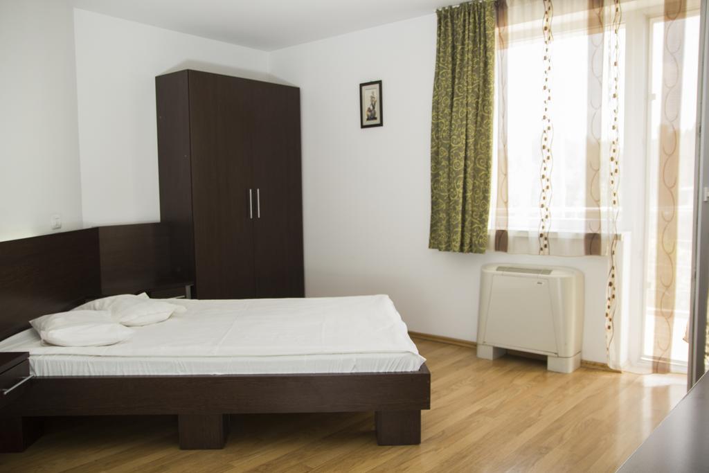 Villa Grande Iasi Kamer foto