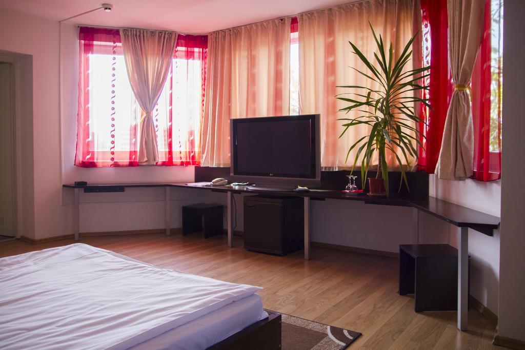Villa Grande Iasi Kamer foto