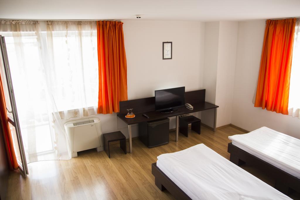 Villa Grande Iasi Kamer foto